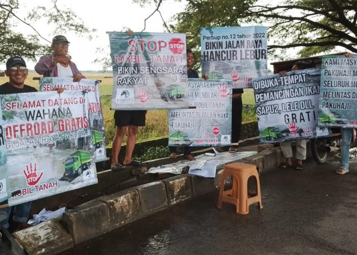Warga Pakuhaji Pasang Spanduk Protes, Tolak Truk Tanah Melintas di Luar Jam Operasional