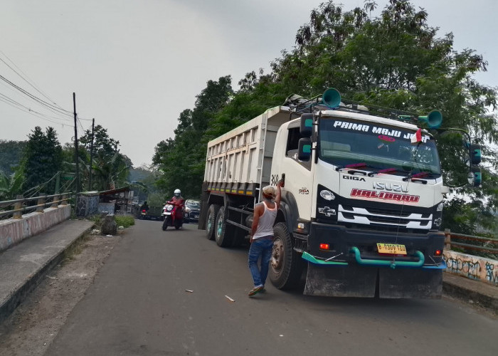 Di Luar Jam 22.00-05.00 WIB, Truk Tambang Haram Lalu Lalang