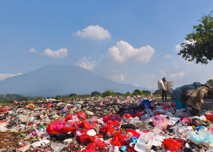 Problem Sampah, Menanti Solusi Pemprov Banten