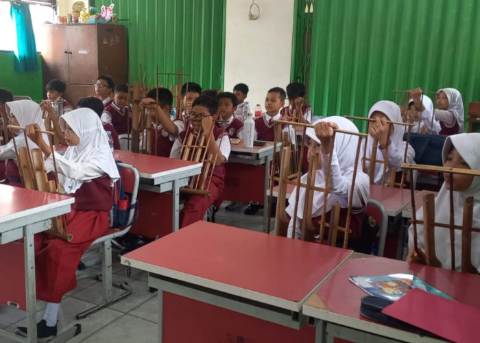 SDN Kereo 7 Kota Tangerang Lestarikan Budaya Lewat Ekskul Angklung dan Tari Daerah