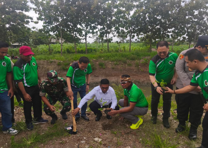 Tanam 1.500 Pohon di Bantaran Cibanten
