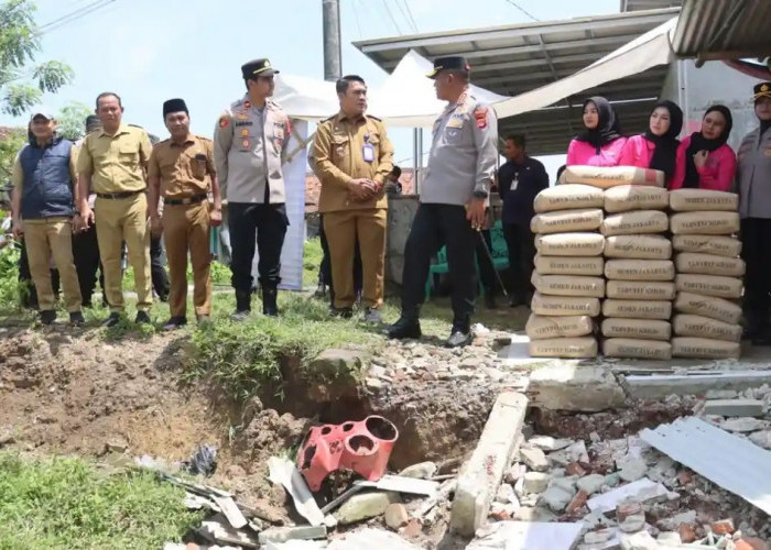 Longsor Hantam Desa Carenang-Cisoka, Enam Rumah Warga Terdampak