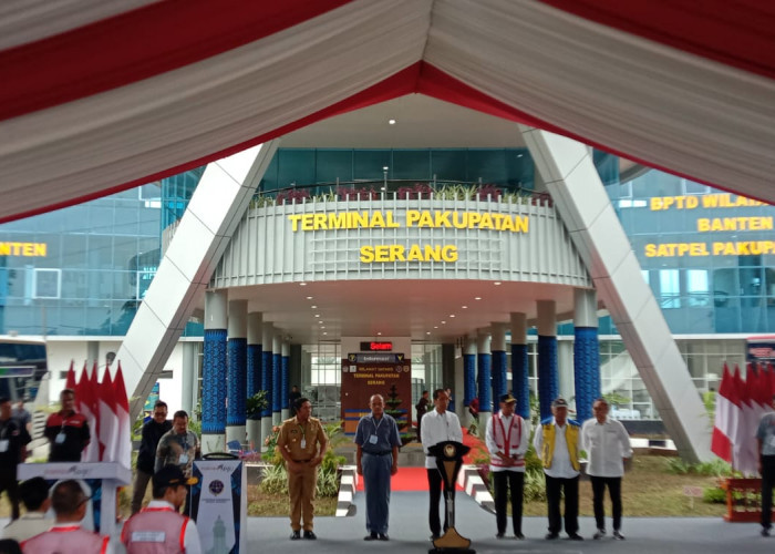 Jokowi Resmikan Terminal Pakupatan Tipe-A Serang