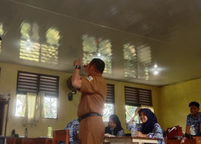 SMA 14 Pakai Dana BOS Perbaiki Atap, Anggaran Perbaikan dari Pemprov Baru Dilakukan 2026