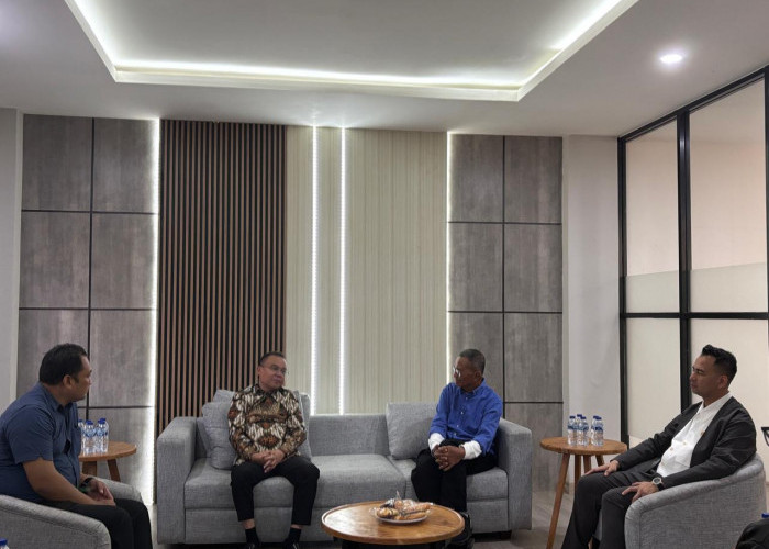 Dasco dan Raffi Ahmad Kunjungi Kantor Disway, Disambut Dahlan Iskan