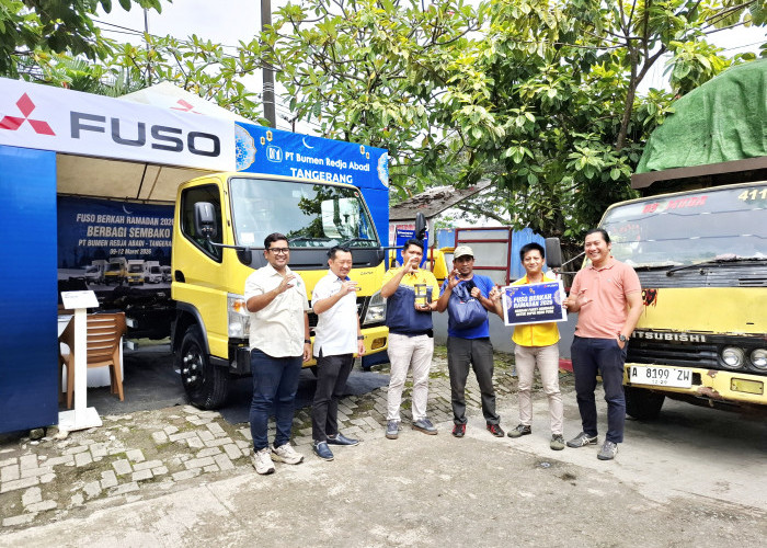 Program Siaga Ramadhan, Mitsubishi Fuso Berbagi Sembako kepada Sopir Hero