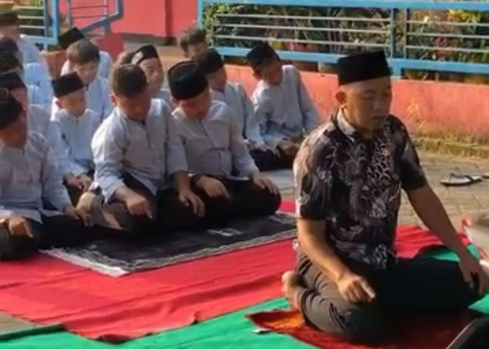 SDN Jambe III Biasakan Siswa Salat Duha Berjamaah
