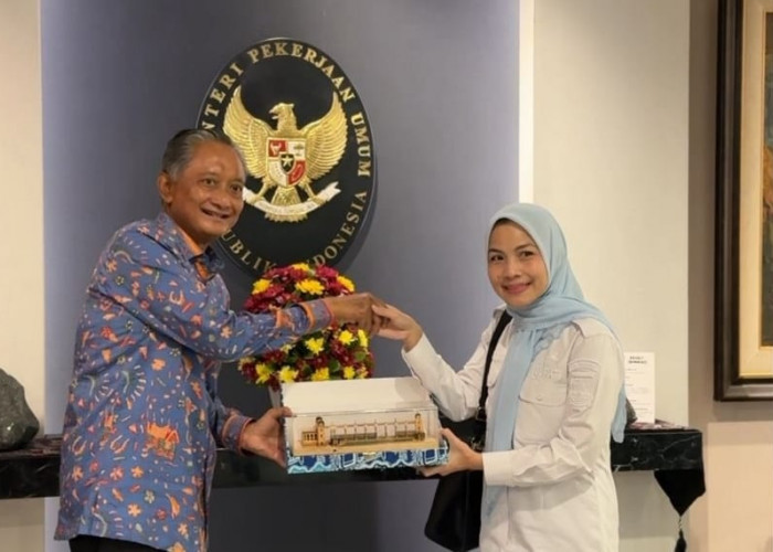 Ingin Jalan Bojonegara-Puloampel Diperlebar, Zakiyah Minta Bantuan Menteri PU