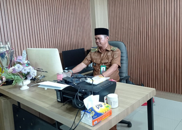 Emban Lurah Selembaran Jaya, Siap Mengabdi Untuk Masyarakat 