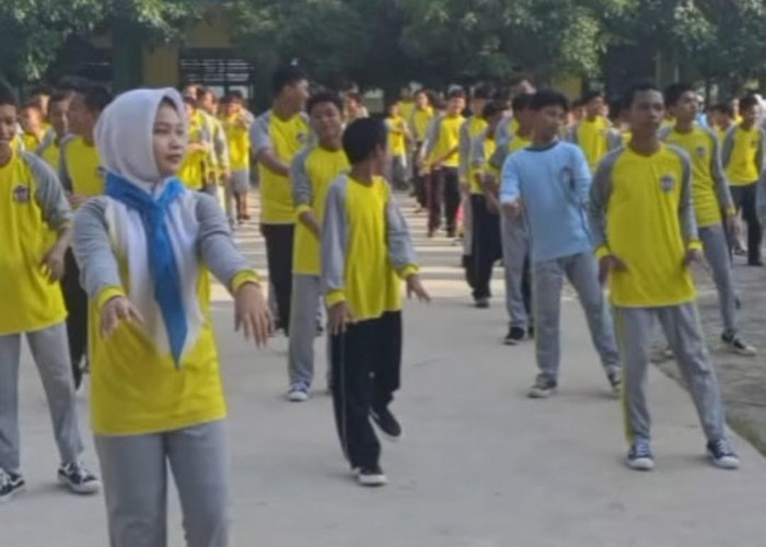 SMPN 1 Sepatan Timur Usai PJJ, Siswa Senam Ceria Bersama 