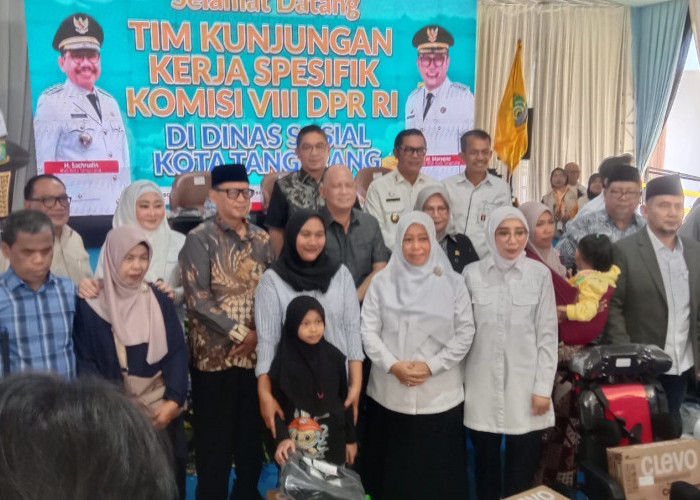 Komisi VIII DPR Salurkan Bantuan Senilai Rp36 Miliar