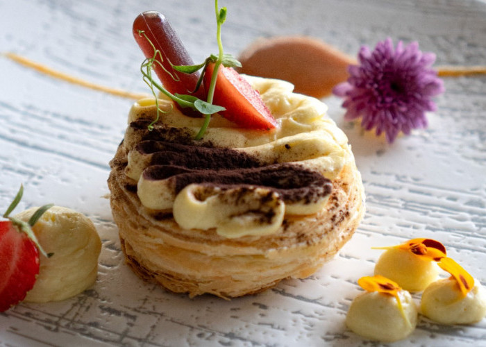 Hotel Santika Premiere Bintaro Hadirkan Ragam Kuliner, dari Menu Utama hingga Sajian Manis