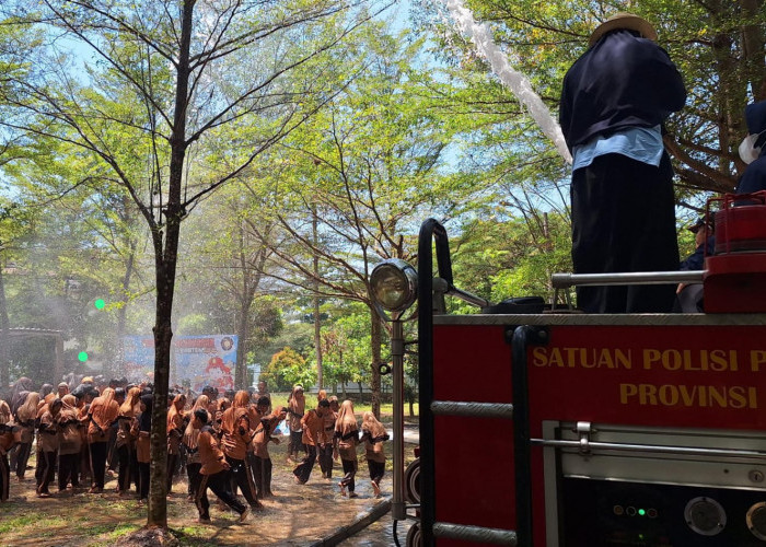  Satpol PP Edukasi Penanganan Kebakaran pada Anak-anak 