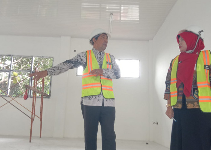 Disdik Pantau Revitalisasi Kelas SMPN 3 Kota Tangerang