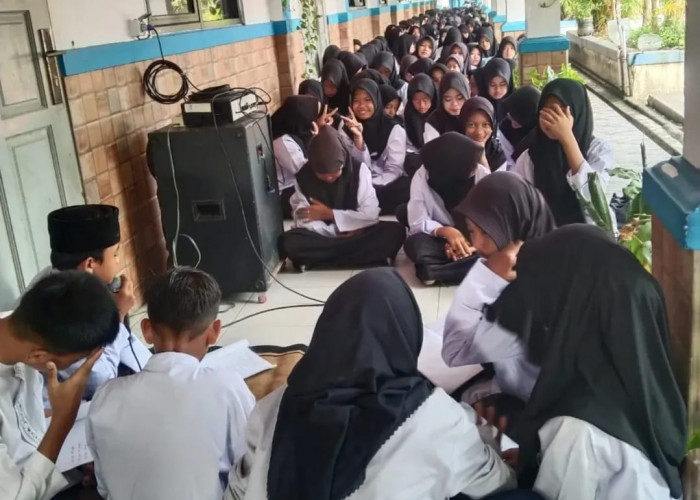 SMPN 3 Pakuhaji Menyemai Jiwa-Jiwa Islami, Lantunan Ayat Suci Al-Qur’an Menggema dari Ruang Kelas