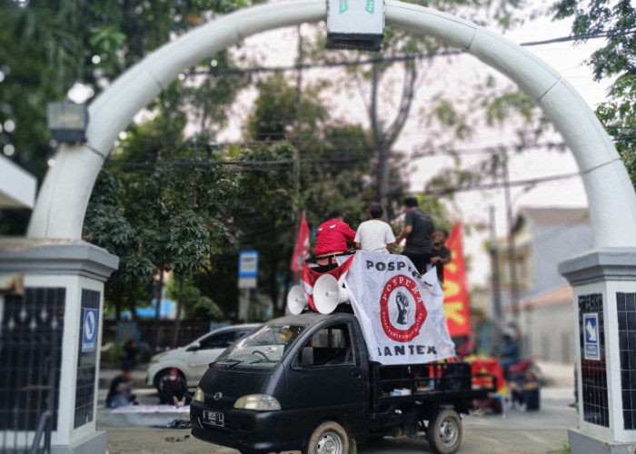 Aksi Solidaritas untuk THL, Kelompok Masyarakat dan Mahasiswa Geruduk Kantor BKPSDM Kota Tangerang