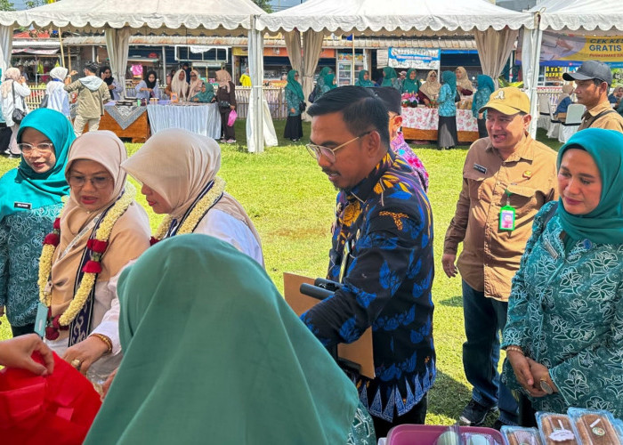Camat Sindang Jaya Terima PKK Kabupaten Tangerang