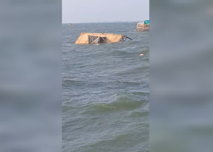 Dihantam Angin Kencang dan Air Pasang, Sejumlah Bagan Ikan di Tanjung Anom Mauk Roboh