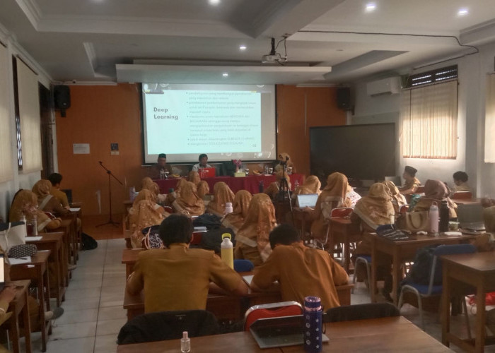 SMPN 18 Kota Tangerang Gelar Bimtek Kompetensi Guru