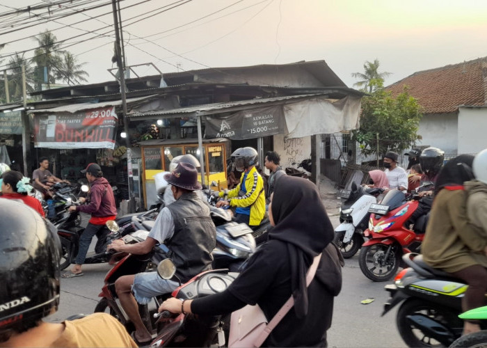 Akses Padat dan Minim Rambu, Jalan Flamboyan di Sepatan Timur (Septim) Rawan Laka