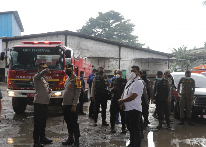 Gas NH3 Pabrik Es Bocor, Polres Metro Tangerang Kota Lakukan Penyelidikan