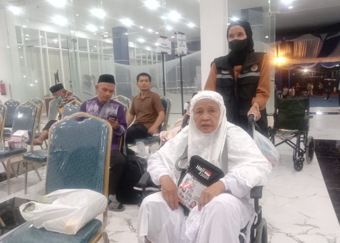 Tiba di Tanah Air, Jamaah Haji Dipantau Kesehatannya Selama 21 Hari