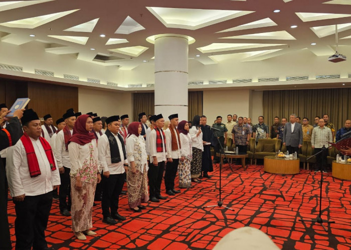 35 Anggota PPK Tangerang Selatan Dilantik