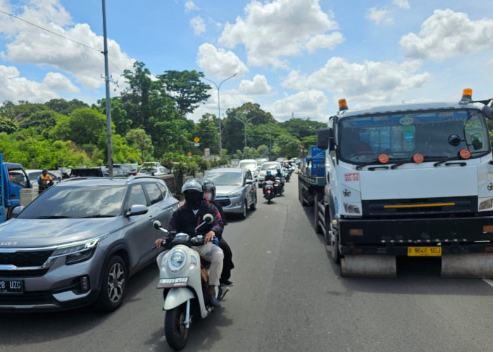 Perwal Tentang Pembatasan Operasional Mobil Barang Direvisi