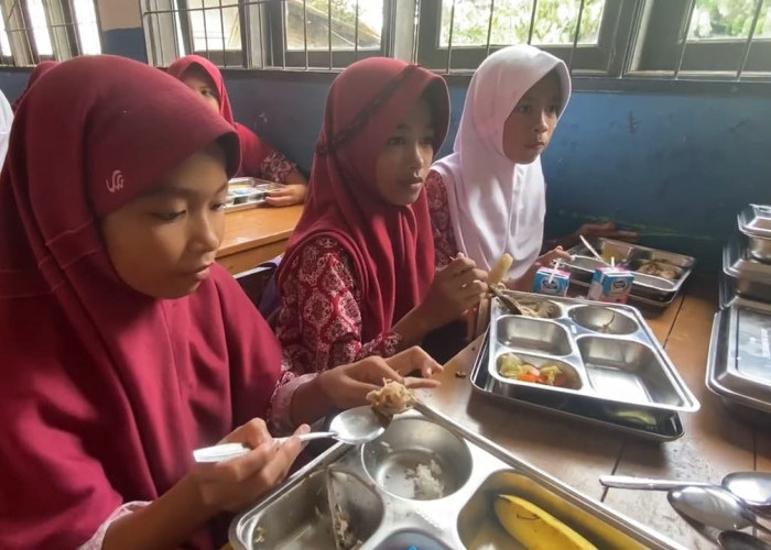 225.055 Pelajar Dapat Makan Bergizi Gratis