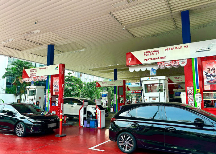 Harga Pertamax Naik Jadi Rp13.700 per Liter