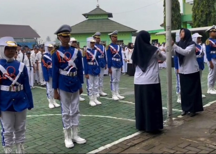 SMPN 3 Sepatan: Paskibra Jadi Wadah Pembentukan Karakter 