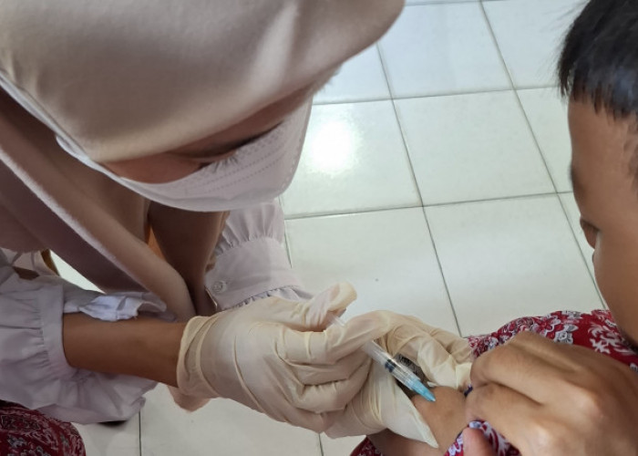 Gelar Imunisasi Campak Serentak