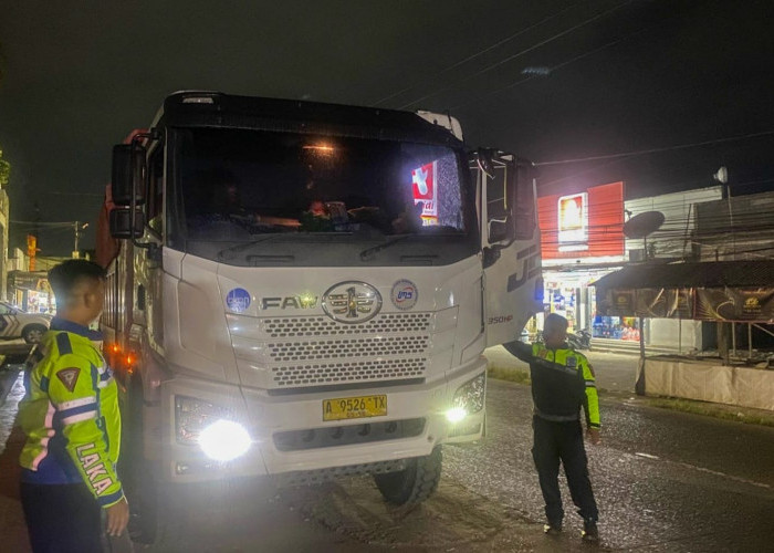 Truk Tanah Senggol Pemotor Hingga Tewas