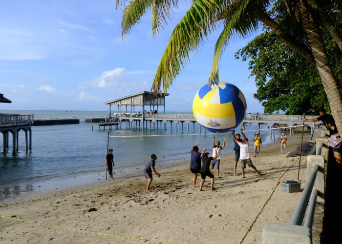 Aston Anyer Beach Hotel Hadirkan Magical Holiday Season dengan Pesta Spektakuler Bernuansa Fantasi