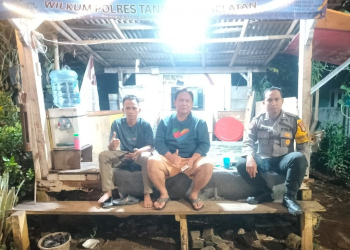 Bhabinkamtibmas Lengkong Gudang Aktifkan Poskamling