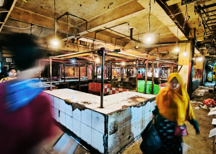 Pedagang Daging Pasar Rau Mogok Berjualan