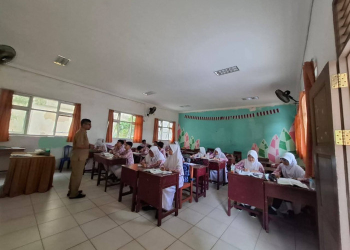 Guru Harus Jadi Teladan Siswa