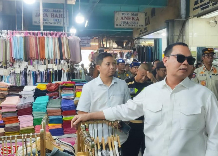 Budi Turun Langsung ke Pasar Induk Rau, Pedagang Curhat