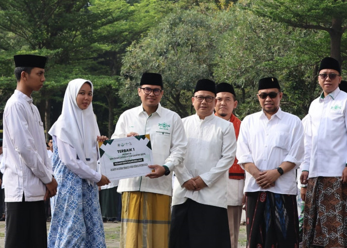 Pilar Pimpin Apel Hari Santri Nasional