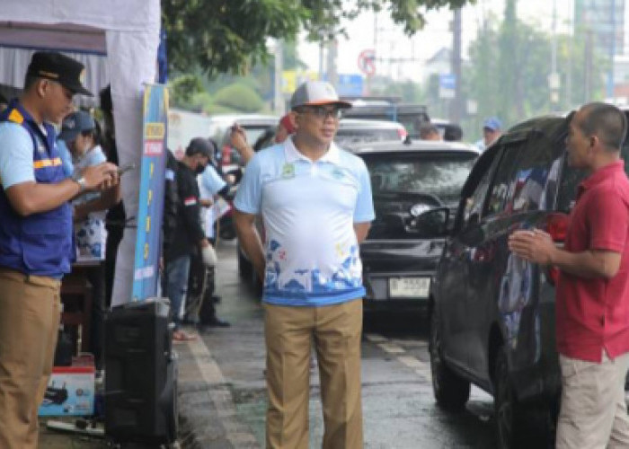 Mobil Bahan Bakar Bensin 96 Persen Lolos Uji Emisi