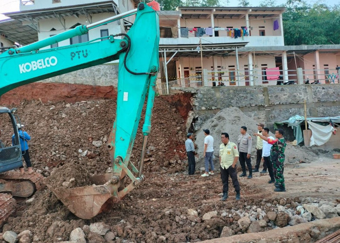 Bekas Galian Pasir dan Tanah di Kabupaten Tangerang Rawan Longsor