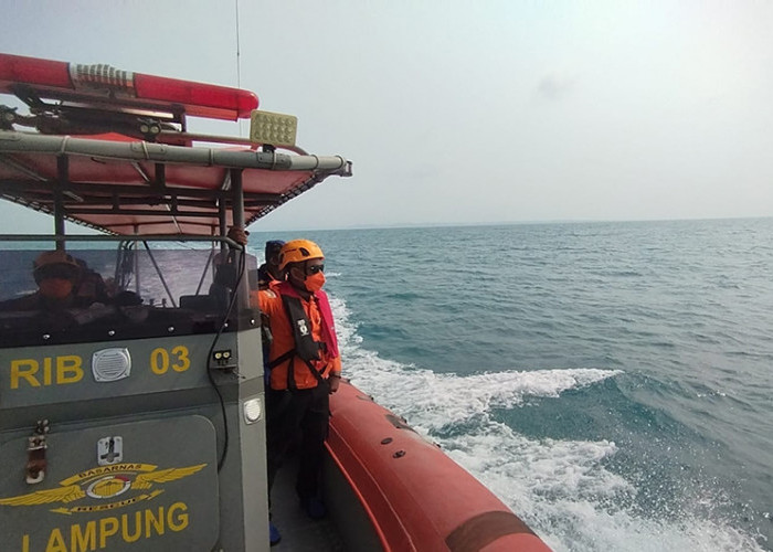 Pencarian Rombongan Jurnalis Berlanjut, Tim SAR Kerahkan Lima Kapal Sisir 271 Mil Laut