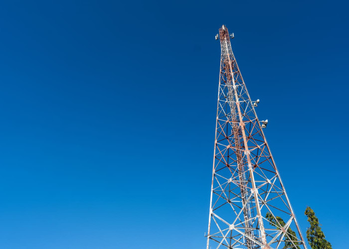 Indosat Proyeksikan Lonjakan Trafik Double Digit untuk Nataru 2025/2026