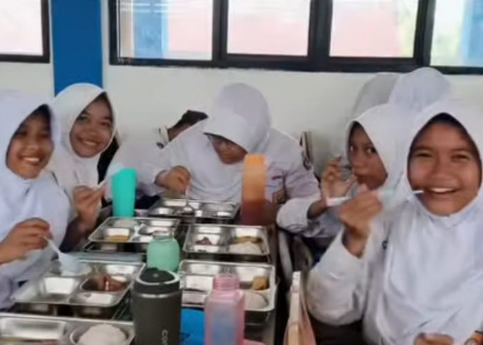 SMPN 2 Sindang Jaya Terima Program MBG