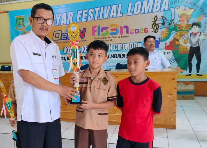 Muhammad Gema Anugrah Nur Azmi, Siswa SDN Gondrong 2, Juara 2 Senam Lantai O2SN