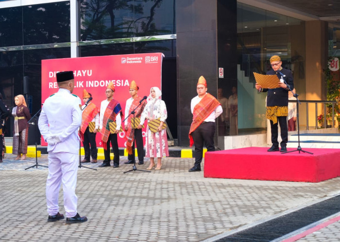 BRI Region 8 Jakarta 3 Gelar Upacara HUT ke-81 RI, Pegawai Kenakan Pakaian Adat Nusantara
