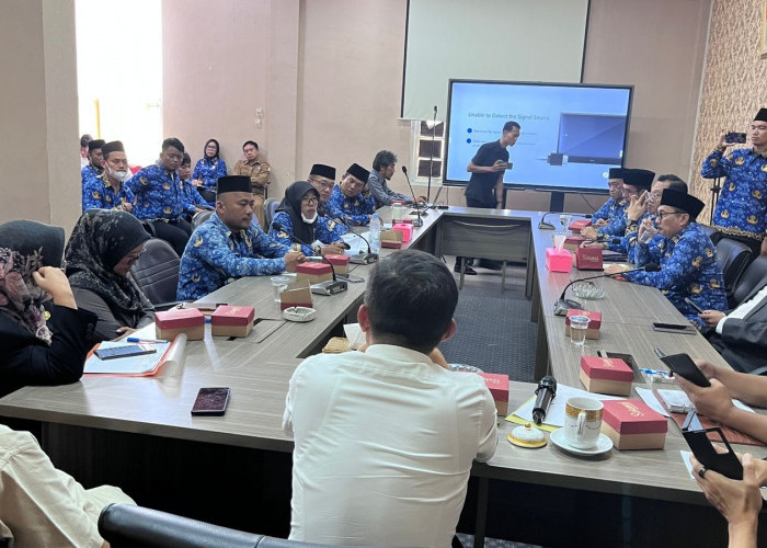 Gaji Tak Dibayarkan, Guru PPPK Ngadu ke Dewan