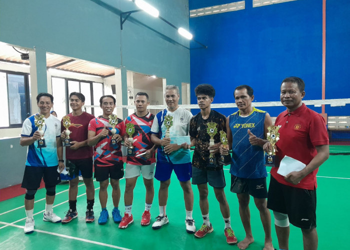 Dae Munir/Ariel Juara  Kejuaraan Bulutangkis Jago Leke Cup 5 Komunitas PB Bima Dompu Tangerang