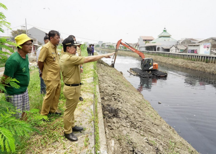 Sachrudin Tinjau Normalisasi Kali Ledug