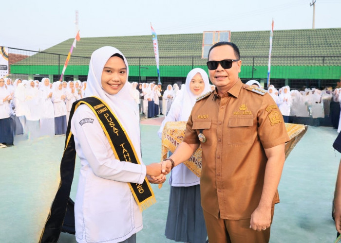 Wali Kota Serang Lepas Siswi MAN 1 ke Paskibraka Nasional